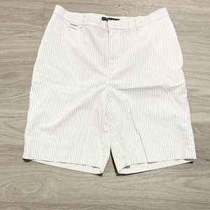 Pre-loved! LAUREN ACTIVE White Stripe Bermuda Golf Shorts!